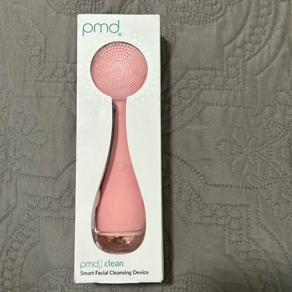 PMD Facial Cleansing Device